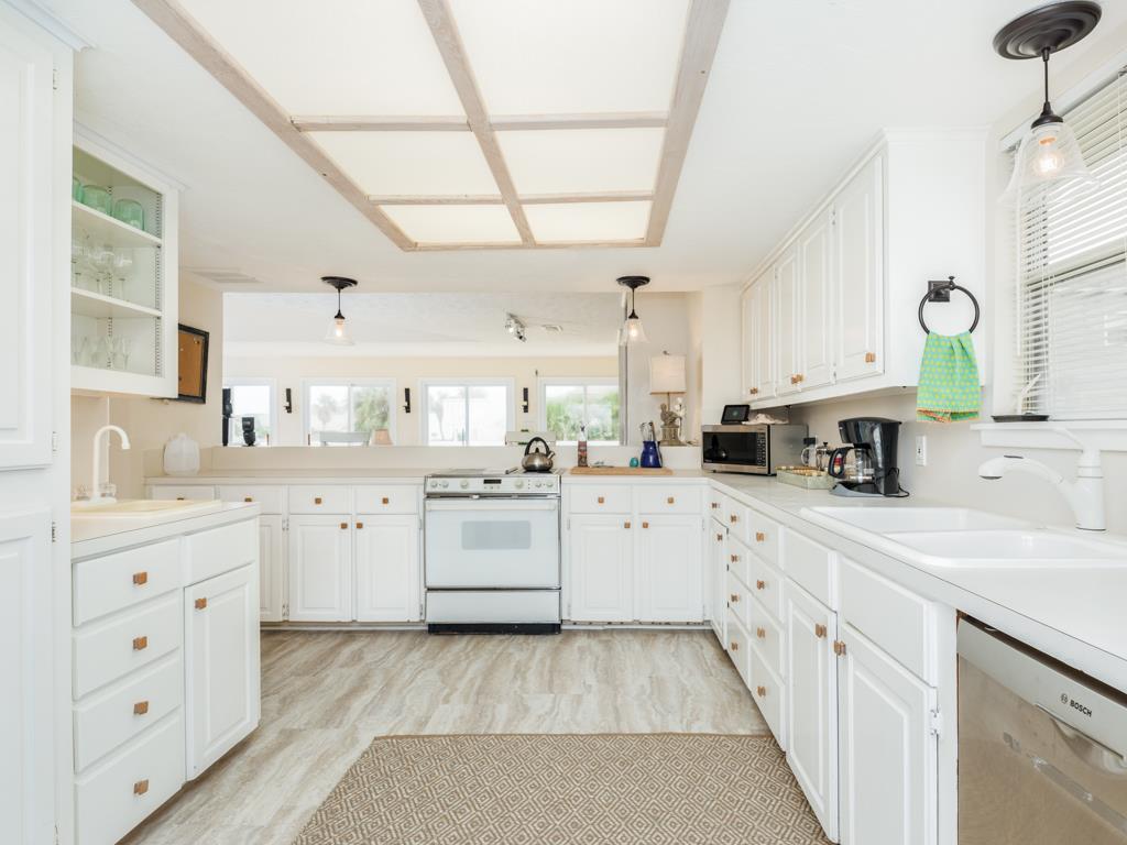 Seashell Chateau Beach View Vacation Rental Home in Pirates Beach